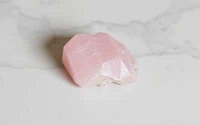 Bienfaits et utilisations du quartz rose
