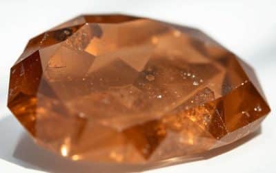 Sinhalite : propriétés et utilisations