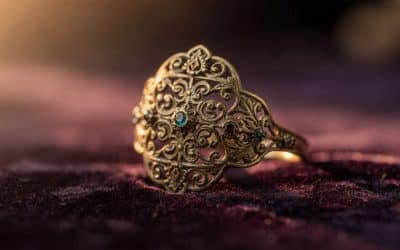 Qu&rsquo;est-ce qui rend un bijou ancien précieux ?