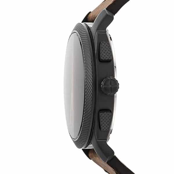 Plongez dans notre test complet de la montre Fossil Machine chronographe 42 mm en acier inoxydable : design élégant et performance robuste. Découvrez ses caractéristiques uniques et son rapport qualité-prix avantageux.