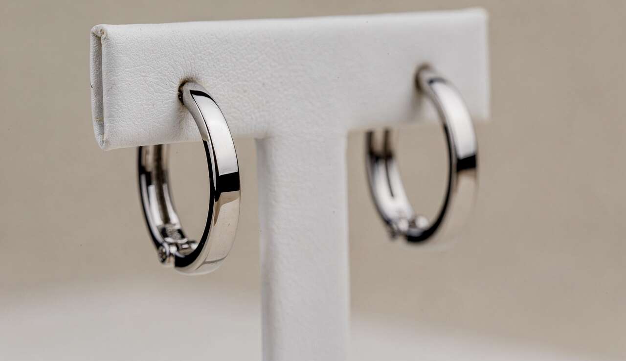 Boucles d'oreilles en acier inoxydable : un bijou unique
