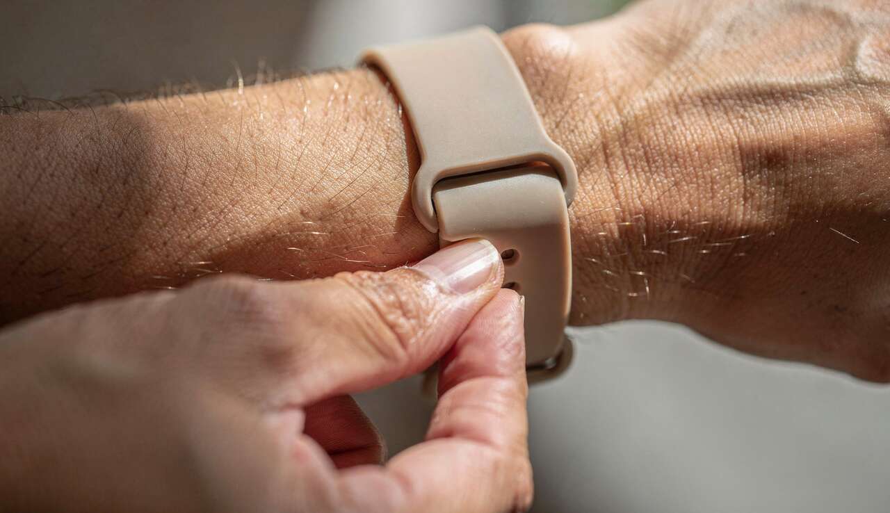 R&eacute;gler un bracelet en silicone