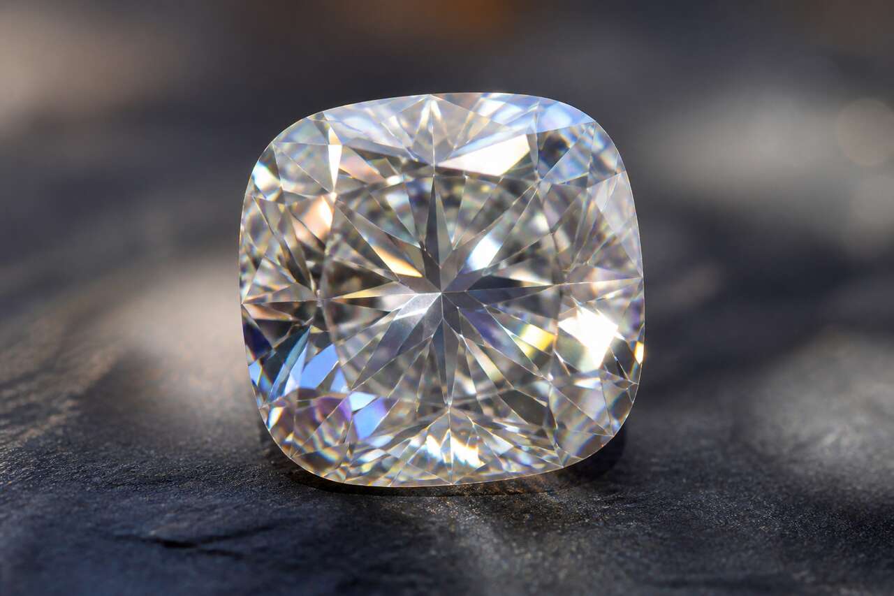 La couleur : nuances et tons des diamants