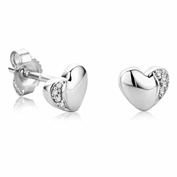 Découvrez notre avis complet sur les boucles coeur en diamants Orovi en or blanc: qualité, brillance et design intemporel pour des bijoux précieux.
