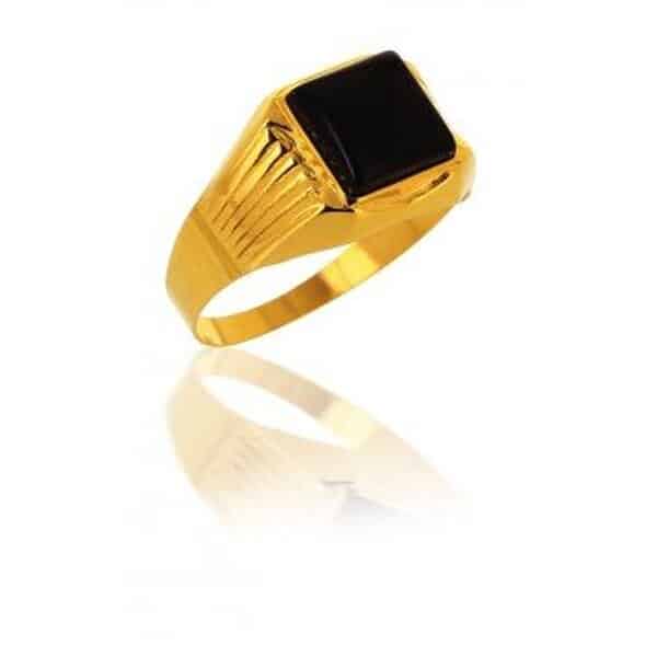 Découvrez notre avis détaillé sur la chevalière homme AvenueDuBijou en or jaune 18 carats et onyx carré : design, qualité et élégance intemporelle pour un bijou de prestige. 